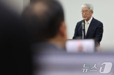 입장문 발표하는 안덕선 의평원장