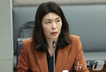 유혜미 수석, 출산율 제고와 사회 안정을 위한 저출생 대응 정책 브리핑 진행