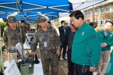 금산군·육군 32사단, 군 장비 전시회 개최