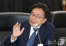 [국감]질의하는 김우영 의원