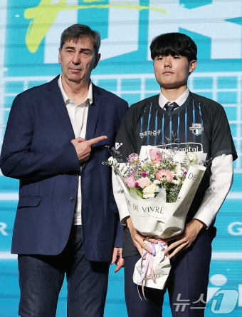 필립 블랑 감독, 현대캐피탈 감독 부임 후 첫 드래프트 선발