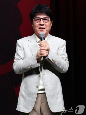 정규 20집 발매 소감 밝히는 '가왕' 조용필