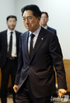 침통한 표정으로 빈소 향하는 김기현 의원