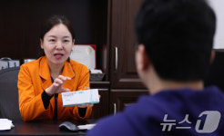 비만치료제 위고비 상담하는 의료진