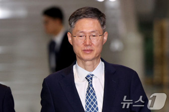 '6인체제 헌법재판소' 문형배 권한대행 선출