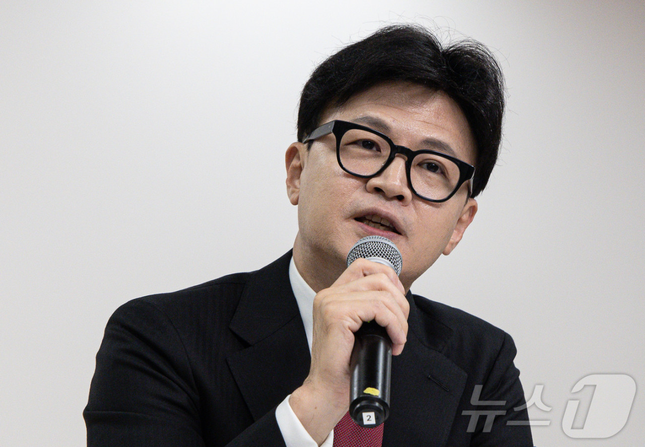 한동훈, 청년들과 교감…연금 개혁과 정년 연장에 대한 정책 토크콘서트 개최
