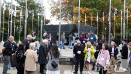 6·25전쟁 미국군 참전비 찾은 유족들