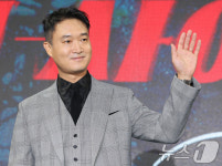 강남 비-사이드 조우진 배역 위해 살크업, 고3 이후 최고