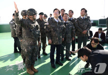 육군 제17사단 3경비단 방문한 이재명 대표
