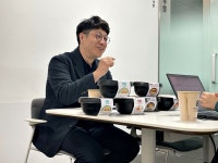 두메푸드시스템대성학원점주 | [유통人터뷰] "서민을 위한 든든한 한끼…현장 돌며 답 찾았죠"