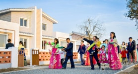 北, 오류남새농장서 새집들이 경사…또 새 주택 건설