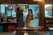 대가족 김윤석·이승기, 눈도 못 마주치는 어색한 부자? [N컷]