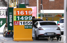 주유소 기름값 6주 연속 상승…유류세 반영, 오를 만큼 올랐다