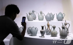고려청자의 정수 상형청자 집중 조명…푸른 세상을 빚다展