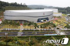 검찰, 진천선수촌 전격 압수수색…체육회 비리 수사