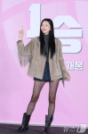 장윤주, 개봉 전 부터 1승