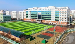 북한, 교육중시 사상 선전…학교 340여개·분교 780여개 건설