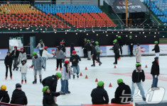 윈터랜드, 아듀! 이글스 파크