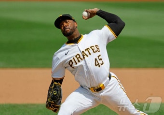 MLB 대표 강속구 투수 채프먼, 보스턴과 1년 153억원 계약
