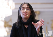 한강 채식주의자 유해 도서 선정, 작가로서 가슴 아파