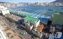 부산공동어시장 현대화 사업 시작, 1단계 구간 철거