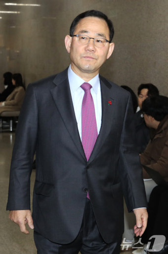 국힘 중진의원, 긴급 회동…추경호 재신임 뜻 모아