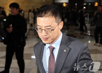 김상욱 의원, 본회의 참석