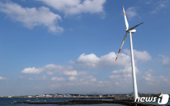 남아돌던 제주 신재생에너지 전력, 육지로 보낸다