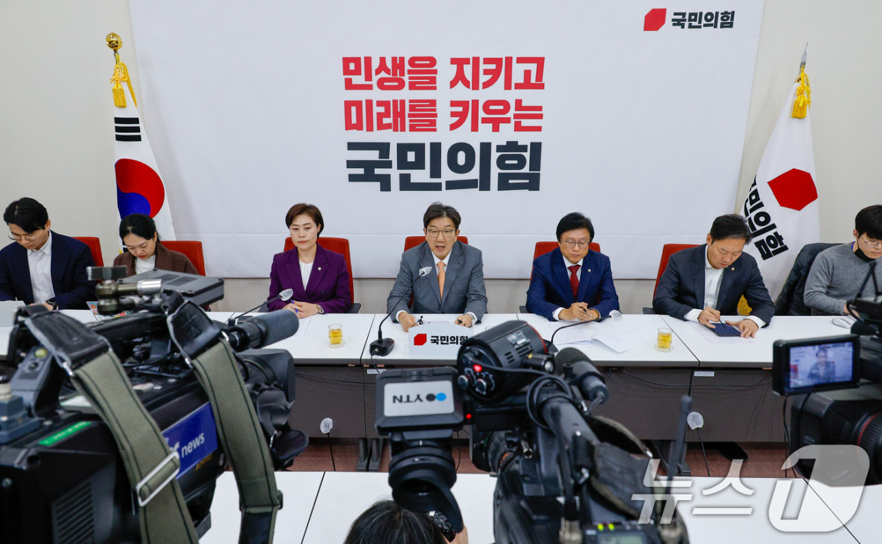 권성동 윤석열, 법률적으로 대한민국 대통령…6개 법안 거부권 요청