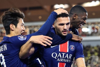 이강인 '환상 코너킥'으로 결승 골 도움…PSG, 모나코 원정서 4-2 승