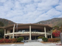 고창군추모의집, 내년부터 봉안함 밀폐형에서 투시형으로 교체