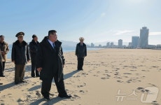 김정은, 딸 주애와 갈마해안관광지구 시찰…내년 6월 운영 예고