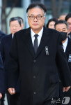 조문 마친 정진석 비서실장