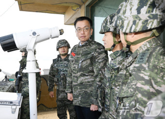 군부대 방문한 최상목 권한대행
