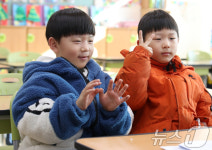 우리는 1학년, 쌍둥이 형제