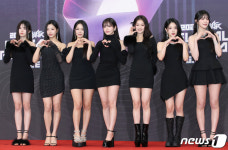 빅플래닛메이드 "프로미스나인 멤버 5인 이적? 사실무근"