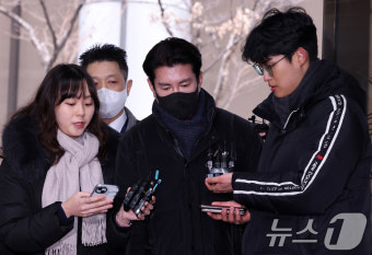 경호처 김신 가족부장 경찰 출석 