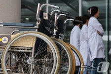 부산지역 대학병원 레지던트 3명 지원·사직 전공의 4명 복귀