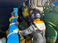 통영 내부지도서 조업 중 이송기 파손…60대 선원 양쪽다리 골절