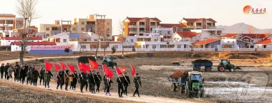 올해도 다수확 결심하는 北 은천군 마두농장 노동자들