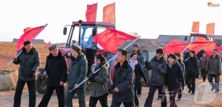 올해 농사 준비 들어간 北 덕성농장…풍요한 가을 안아올 일념