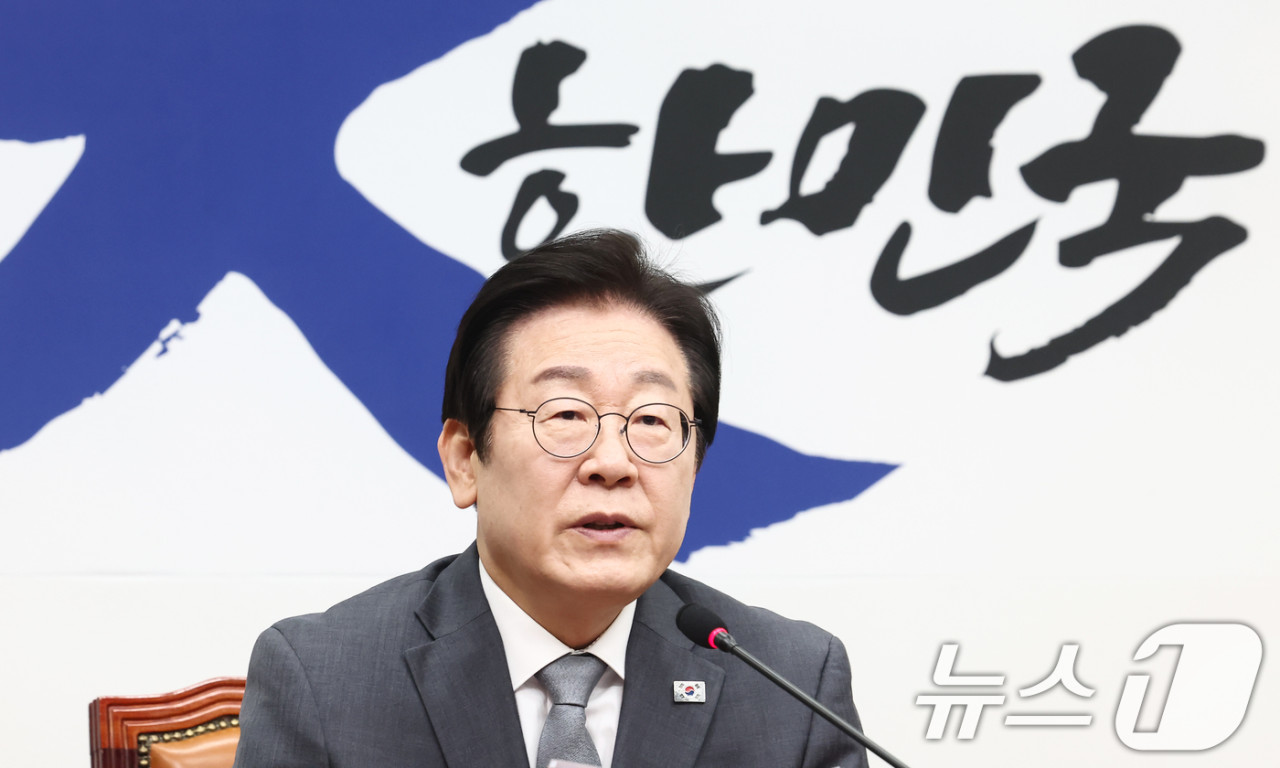 이재명 대통령, 울산 AI 간담회서 AI 고속도로 건설하겠다 선언

