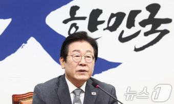 이재명 대통령, 울산 AI 간담회서 AI 고속도로 건설하겠다 선언

