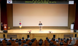 25년 자치인재원 장기교육과정 입교식 환영사 하는 김민재 차관보