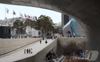 2025 서울패션위크 오늘 개막