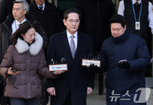 AI 동맹 속도 내는 이재용…올트먼 이어 젠슨 황과 회동하나