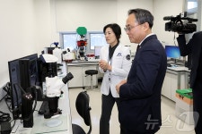 고기동 행안부 장관 직무대행, 광주과학수사연구소 방문