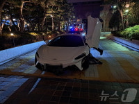 부산서 음주운전으로 중앙분리대 들이받은 30대 입건