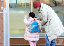 맞벌이부부 23일부터 육아휴직 합산 최장 3년 가능