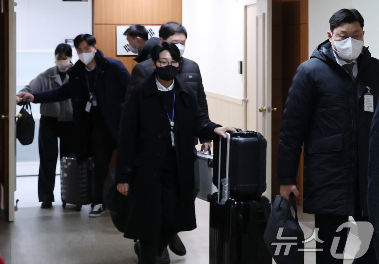 내란 특검, 이상민 자택 압수수색 중…단전·단수 지시 의혹 수사 계속